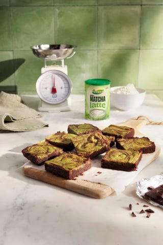44873 MATCHA LATTE SWIRL BROWNIES 617340