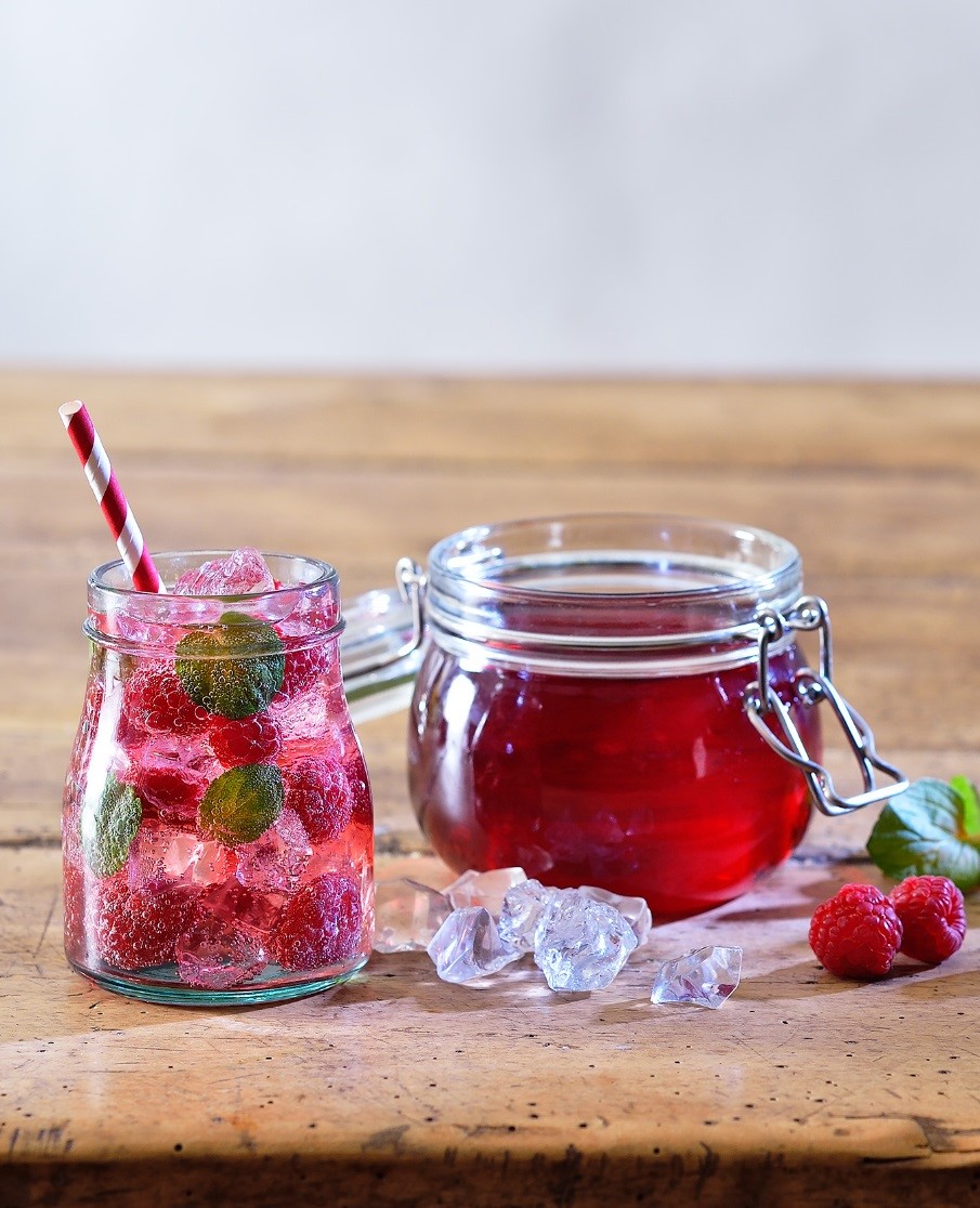 Pickwick Raspberry Rose Recept Raspberry & Strawberry IJsthee | Pickwick NL